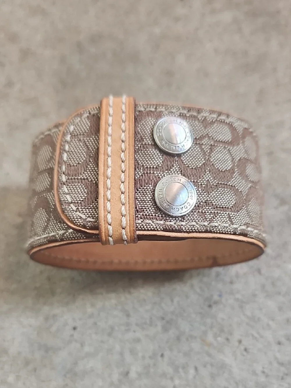 Coach Signature Jacquard Cuff Bracelet Brown Tan Logo Leather Snap Fashion